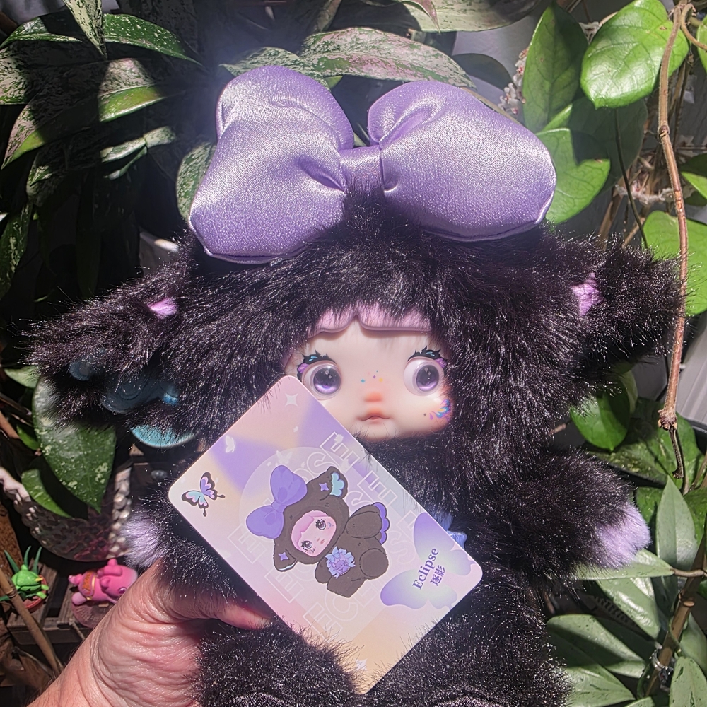 Nommi Fantasy "Eclipse" Plush Pendant - Picture 3 of 7